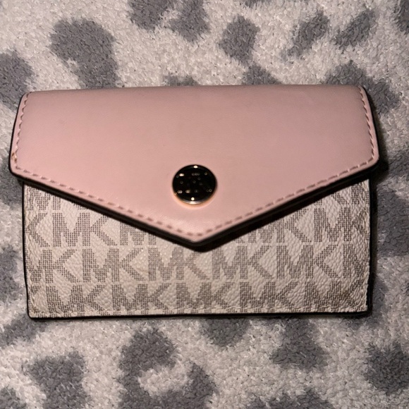 Michael Kors Blush Pink and Gray Signature Logo Wallet - Picture 5 of 6